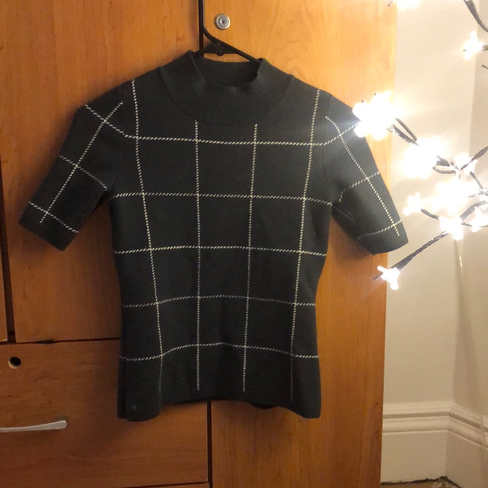 Ann Taylor XSP Short Sleeve Sweater